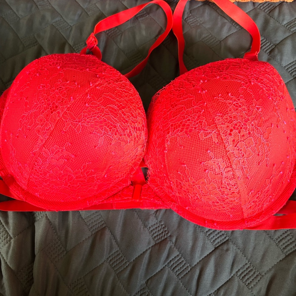 VS front close push up bra